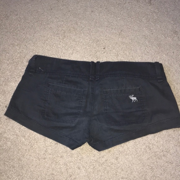 Shorts - Picture 2 of 2